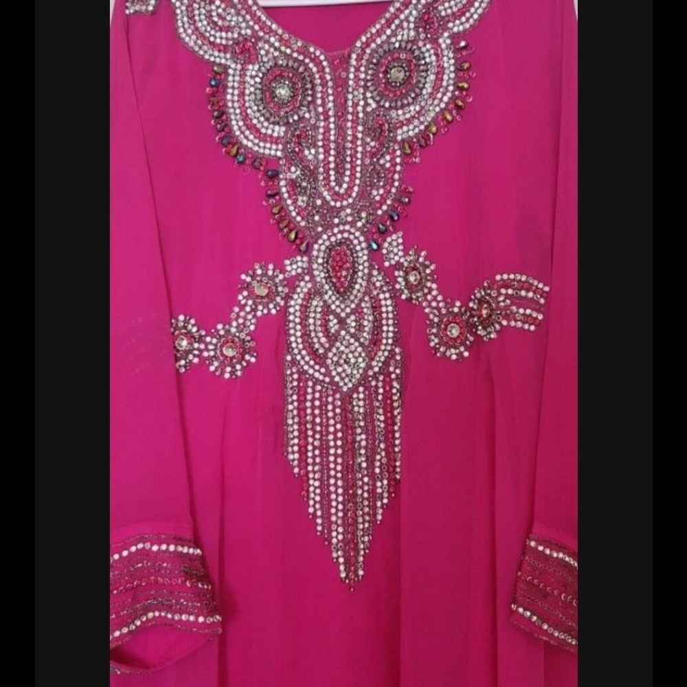 Elegant Pink Embellished Kaftan